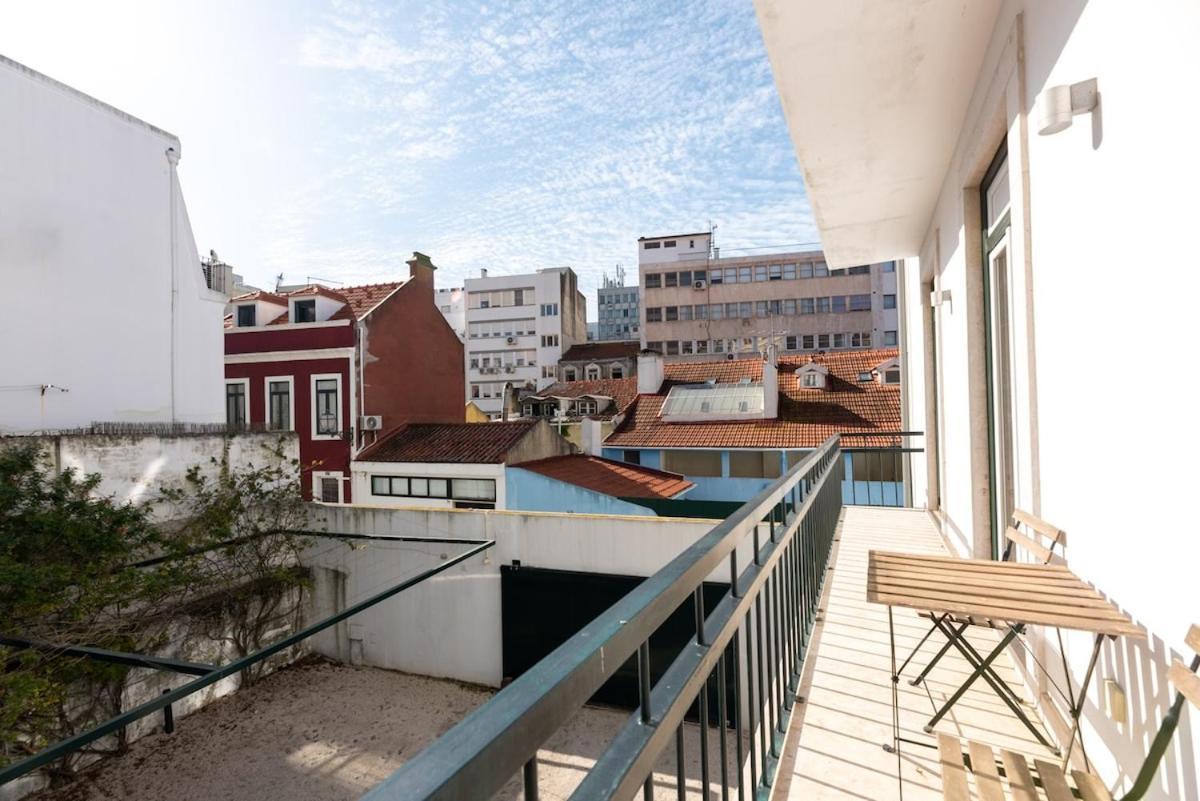 Liberdade Great Bright Apt With Ac Elevator Garage Lisboa المظهر الخارجي الصورة